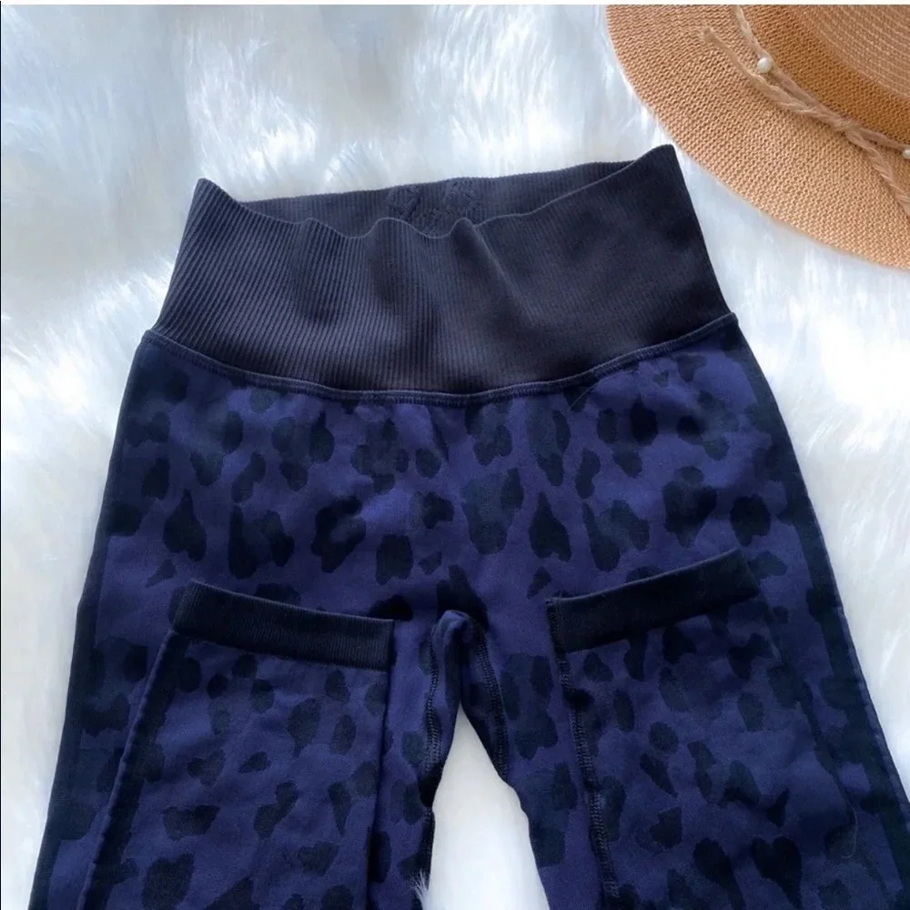 925 Fit Wild Thing Seamless Legging Leopard Blue Black Animal Print High Waist S